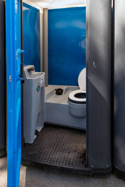 Best Luxury portable toilet rental  in Lighthouse Point, FL